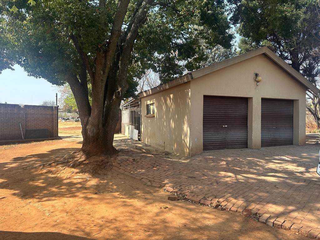 5 Bed House in Raslouw AH photo number 11