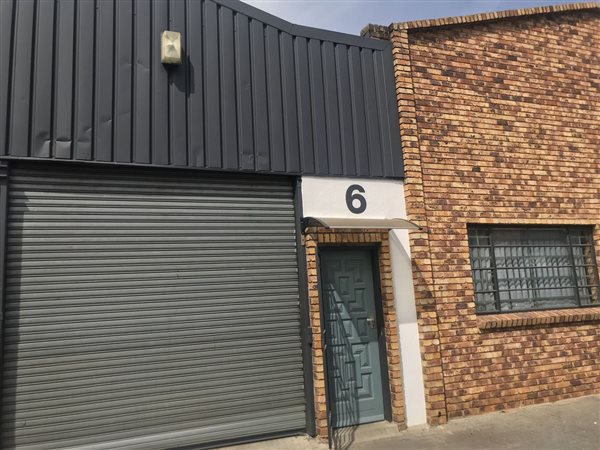 233  m² Industrial space