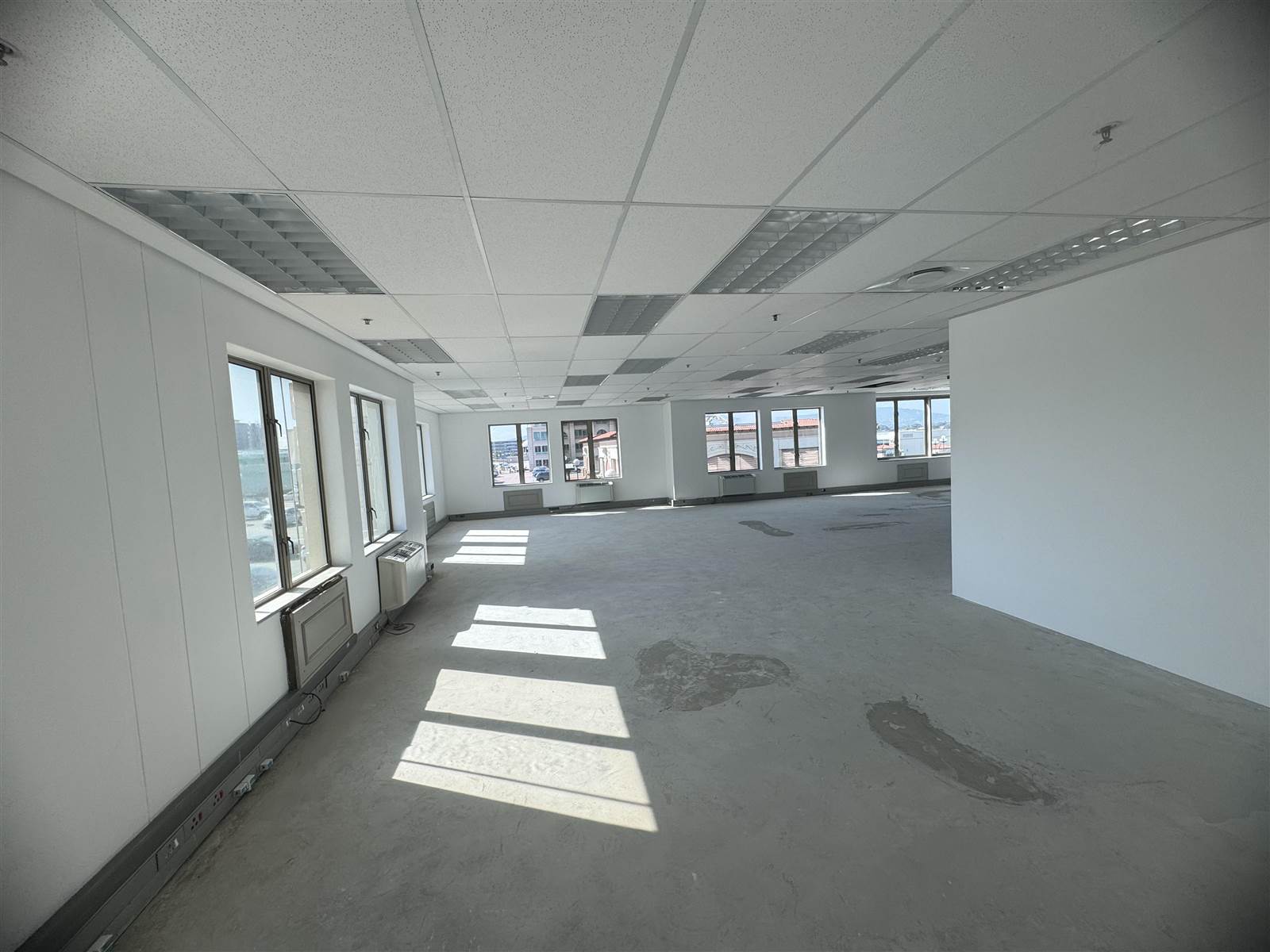 273  m² Commercial space in Century City photo number 3