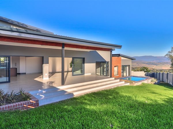 4 Bedroom House 4 Bedroom House