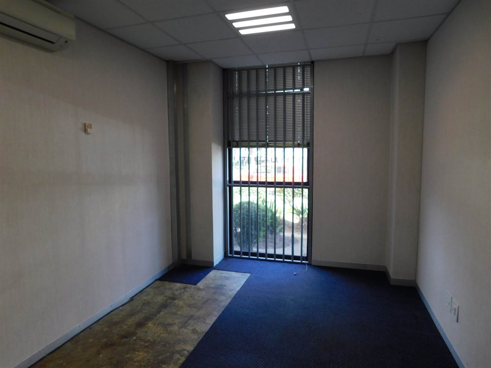 337  m² Office Space in Rosebank photo number 10