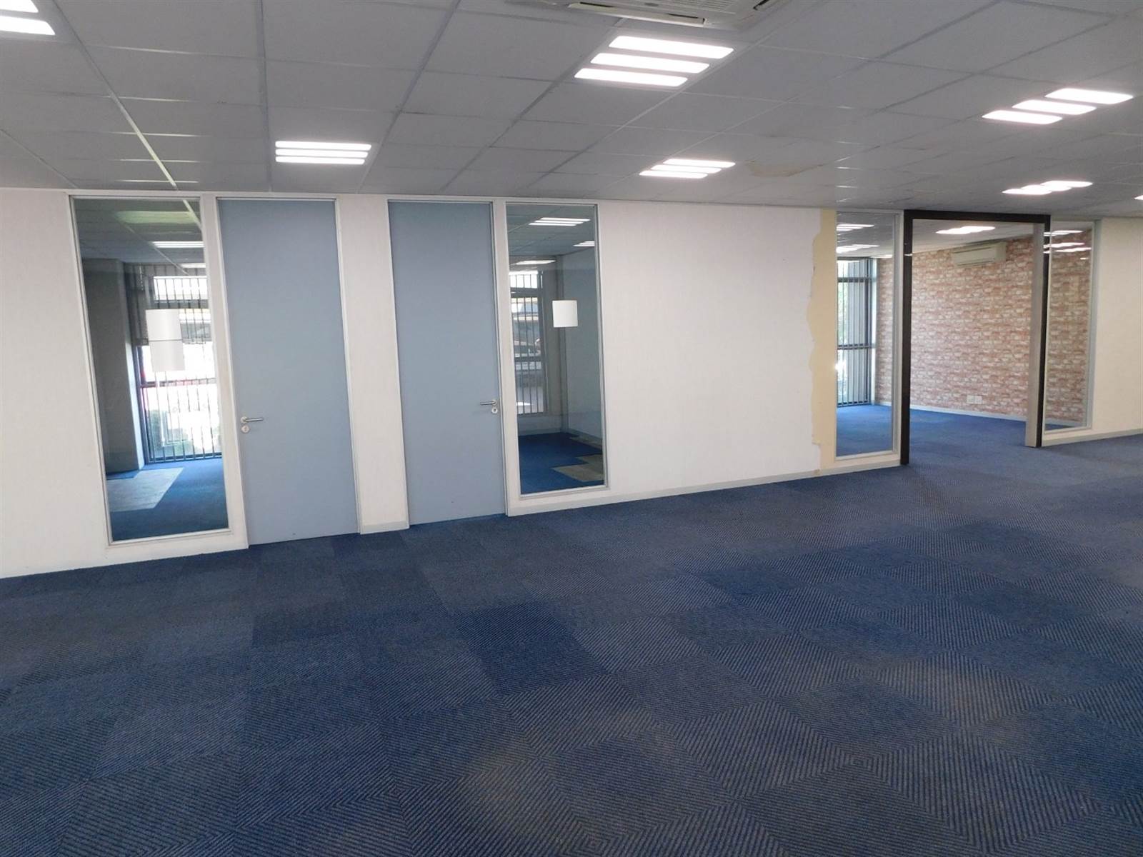 337  m² Office Space in Rosebank photo number 12