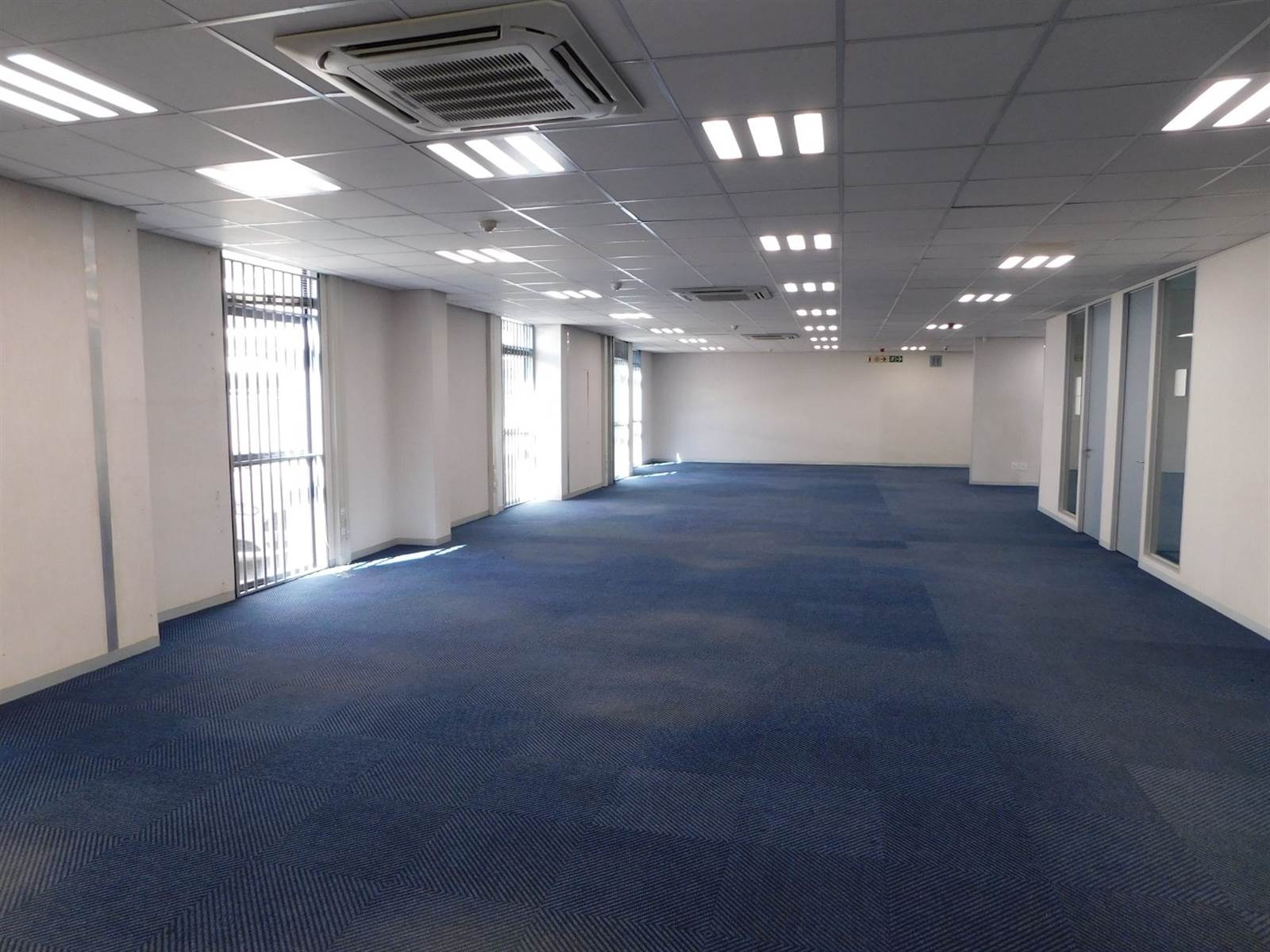337  m² Office Space in Rosebank photo number 18