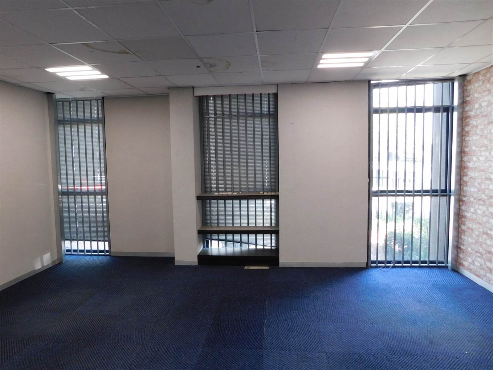 337  m² Office Space in Rosebank photo number 9