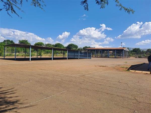 5000  m² Industrial space in Tlhabane photo number 17