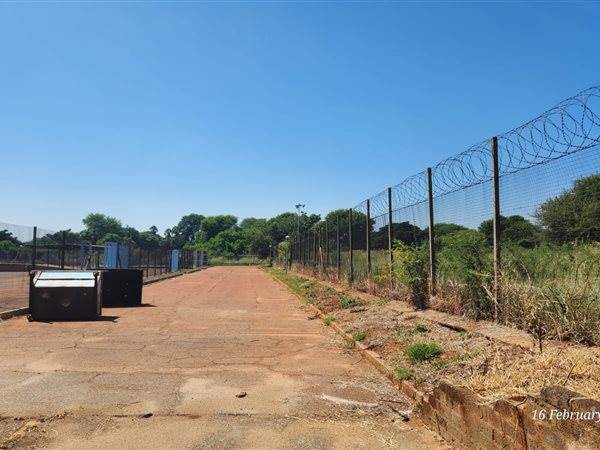 5000  m² Industrial space in Tlhabane photo number 26