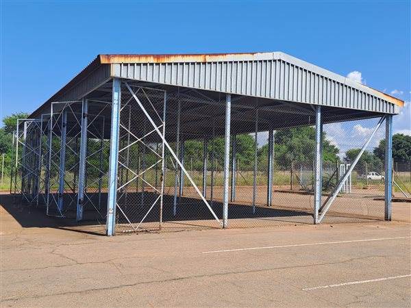 5000  m² Industrial space in Tlhabane photo number 10