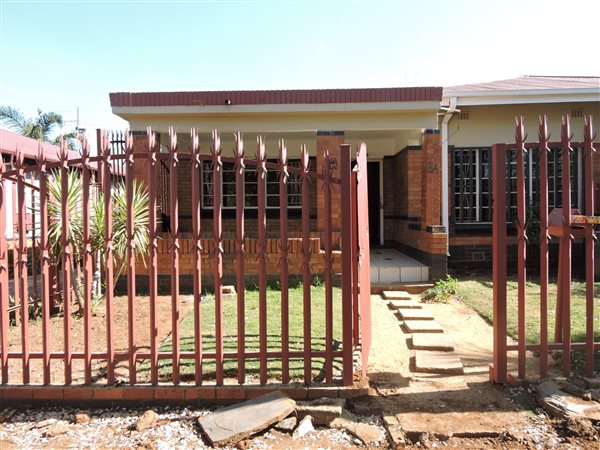 3 Bedroom House 3 Bedroom House