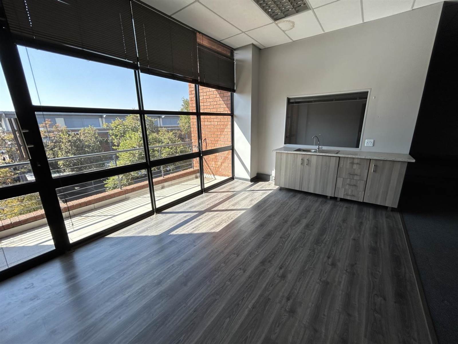 309  m² Office Space in Highveld photo number 5