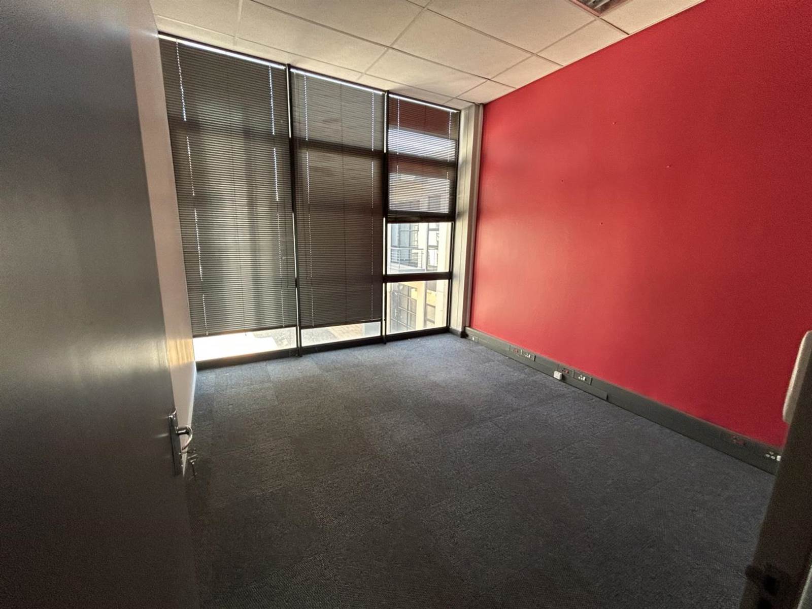 309  m² Office Space in Highveld photo number 9