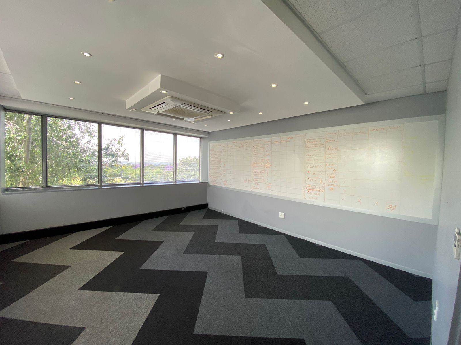 904  m² Commercial space in Illovo photo number 23