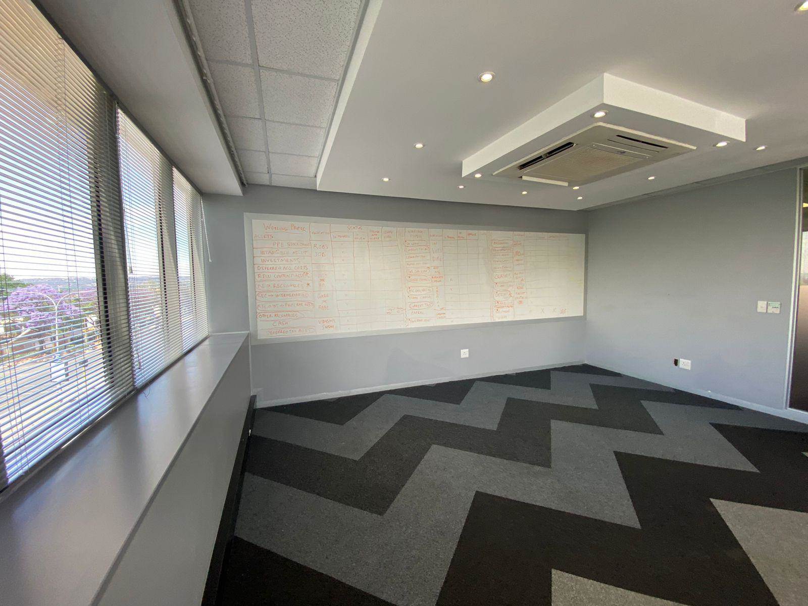 904  m² Commercial space in Illovo photo number 25