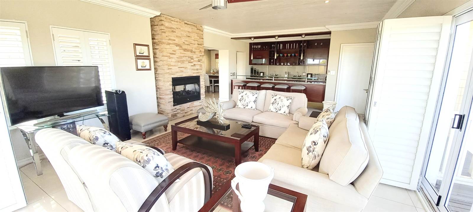5 Bed House in Vaal Marina photo number 2