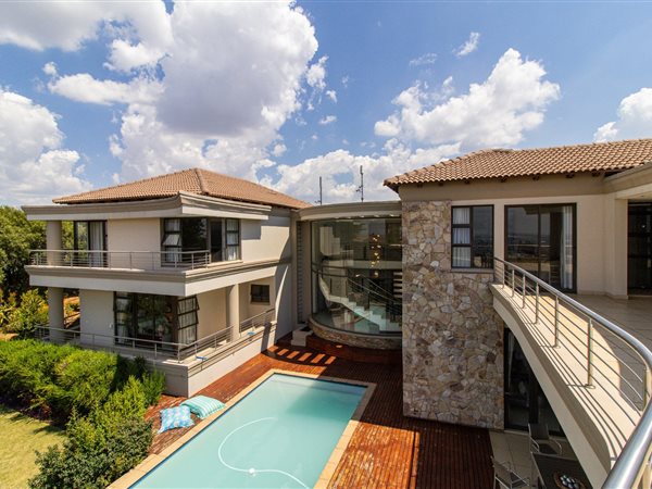 5 Bed House in Meyersdal Eco Estate