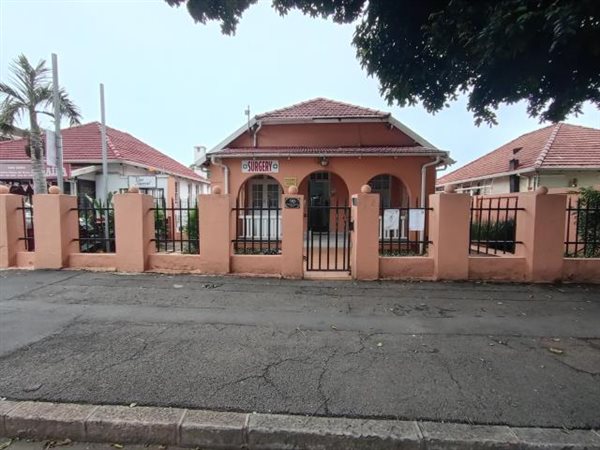 180 m² Office Space 180 m² Office Space