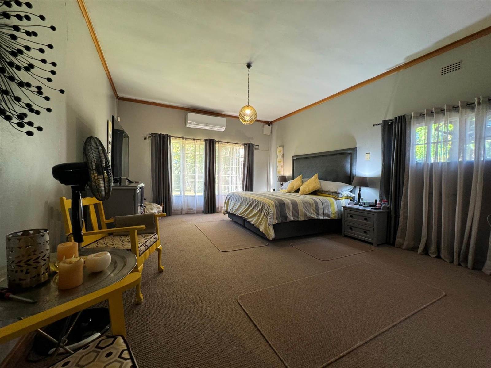4 Bed House in Bloemfontein Farms photo number 13