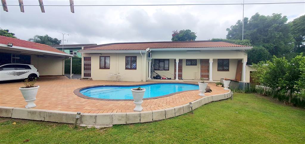 3 Bed House in Pinelands photo number 24