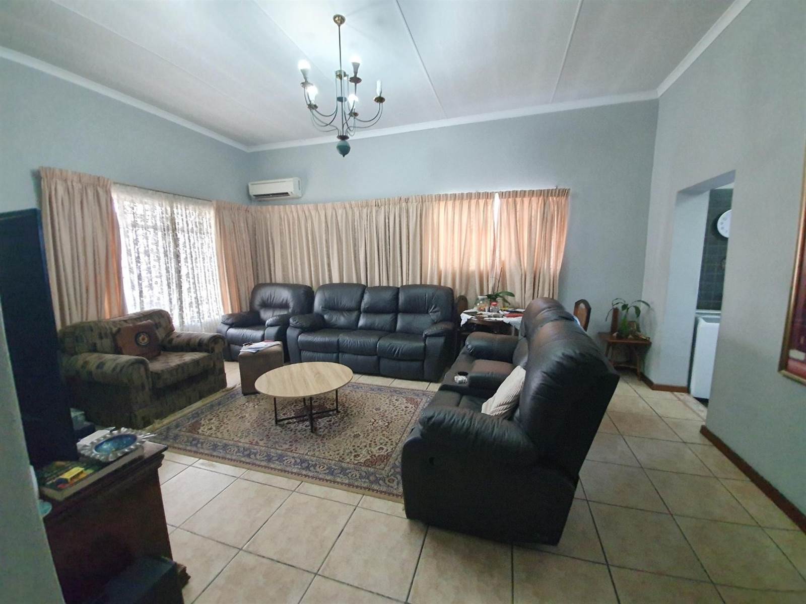 5 Bed House in Pietermaritzburg Central photo number 10