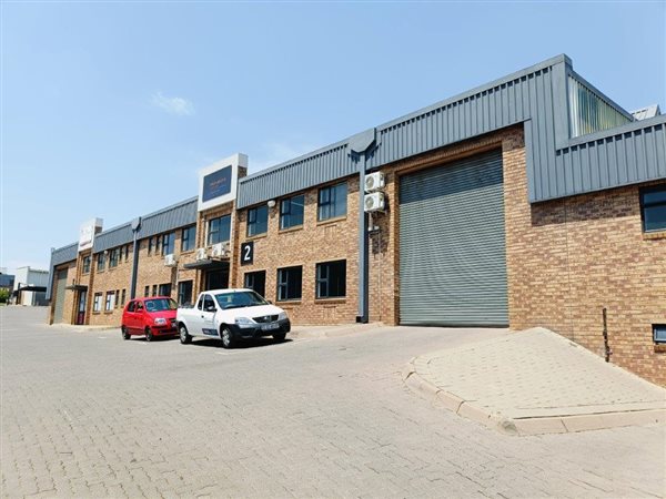 530  m² Industrial space