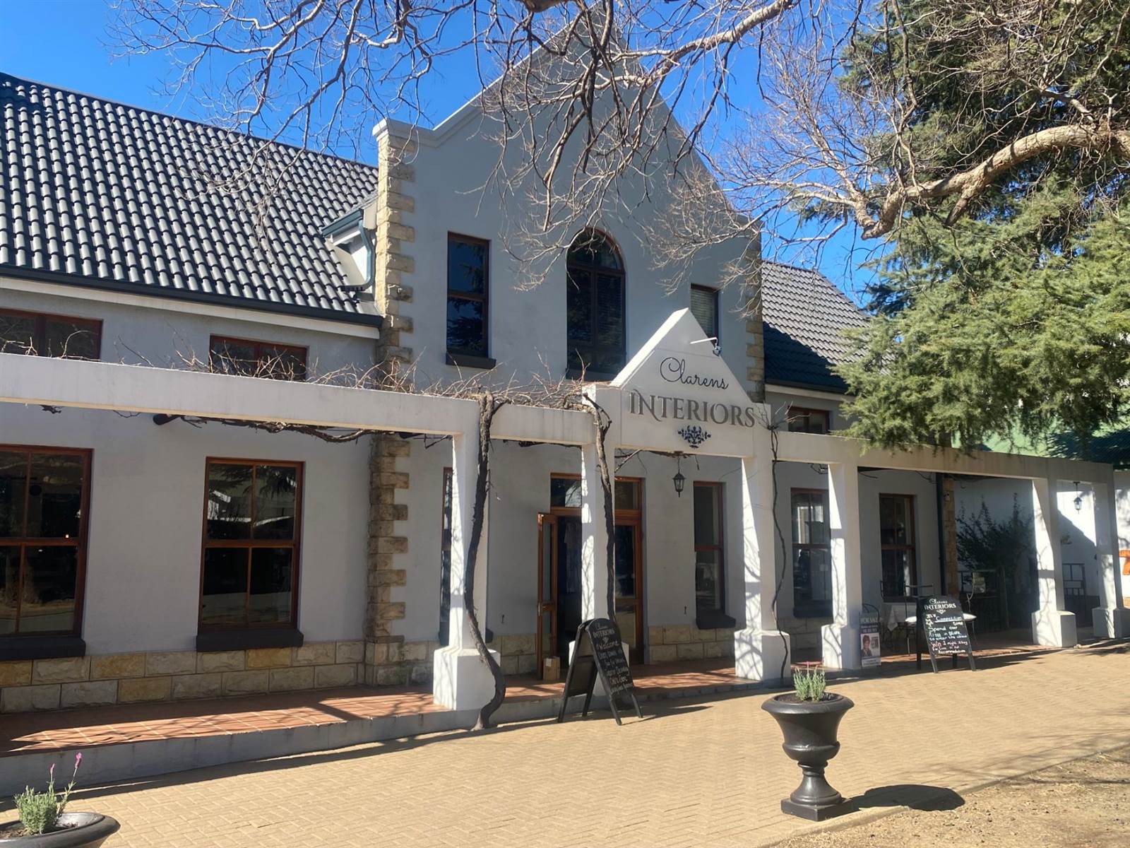 Retail space in Clarens photo number 10
