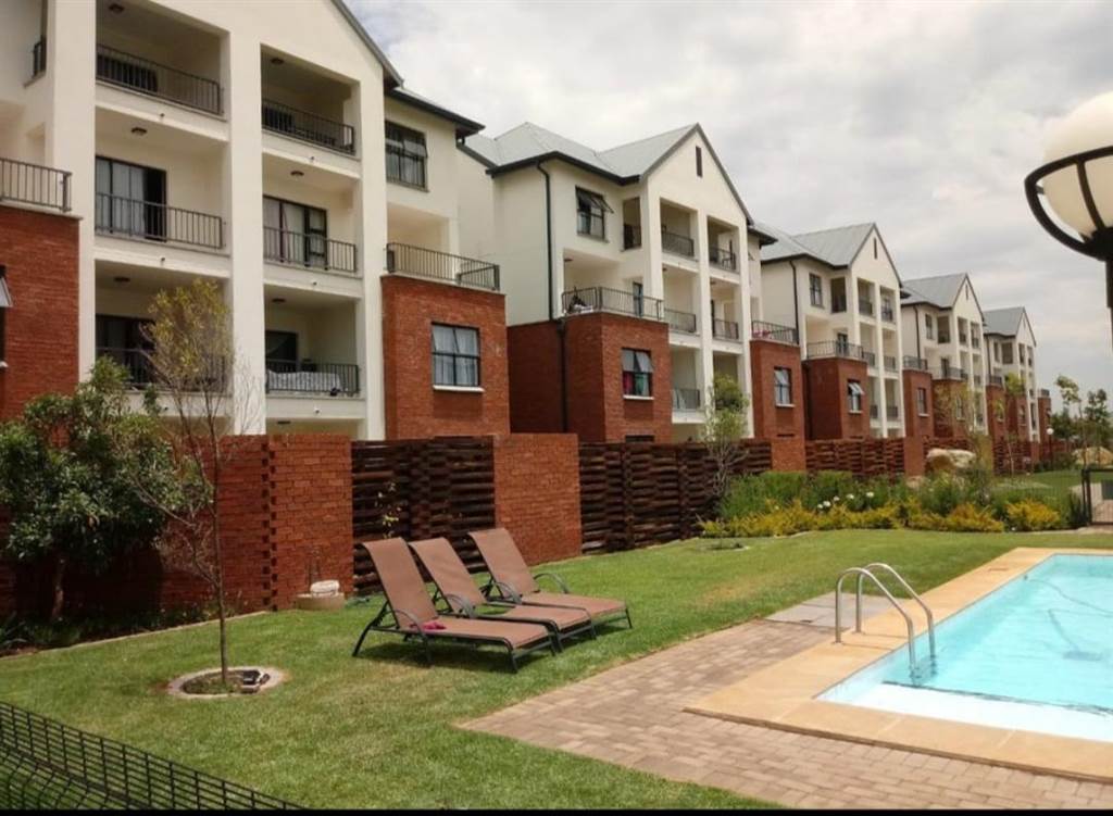 3 Bed Apartment in Greenstone Hill photo number 21