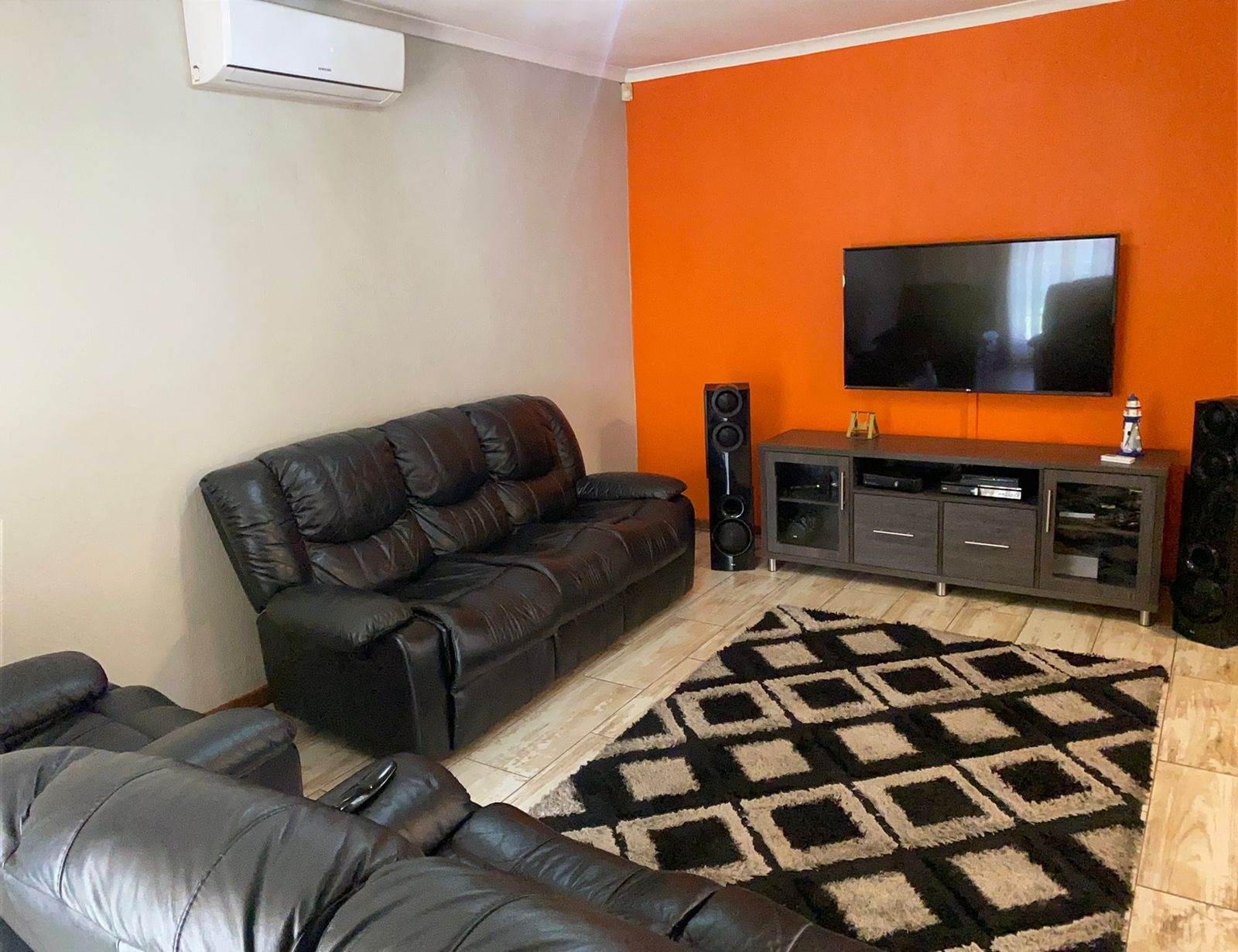3 Bed House in Benoni Central photo number 2