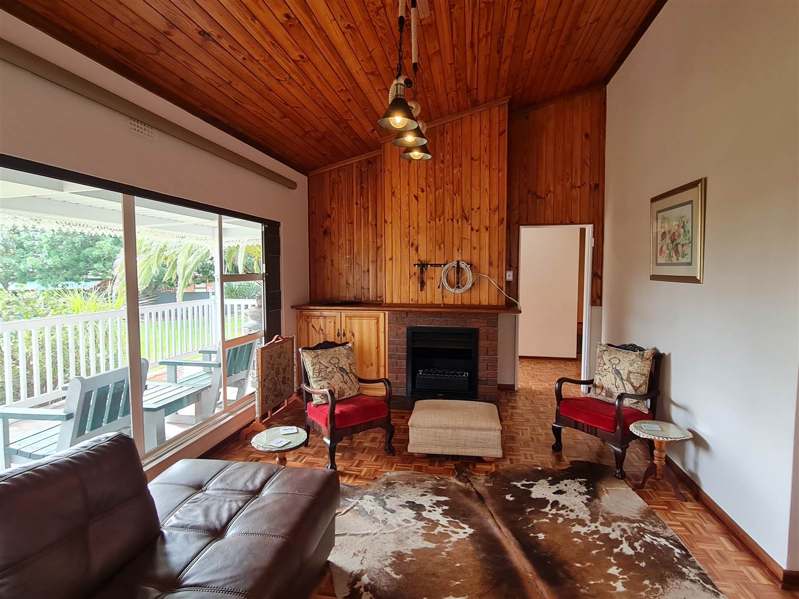 4 Bed House in Tulbagh photo number 2