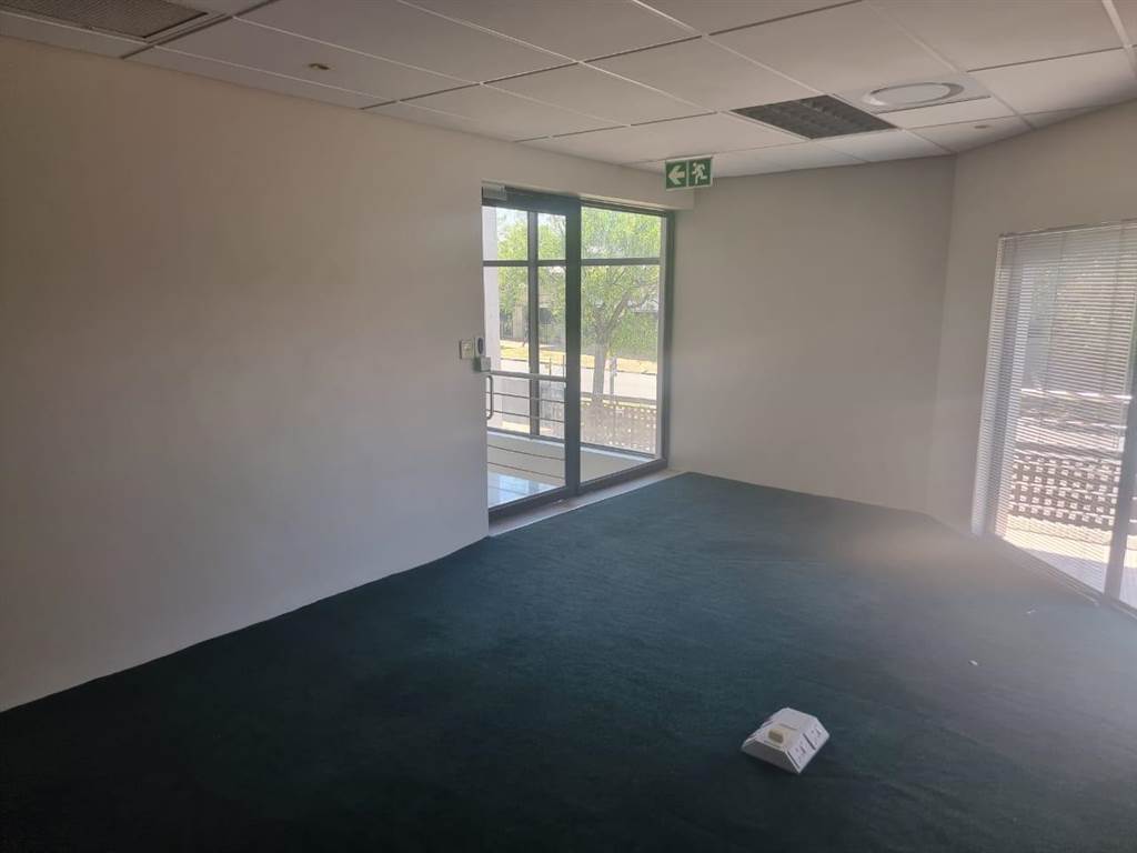 400  m² Commercial space in Northmead photo number 26