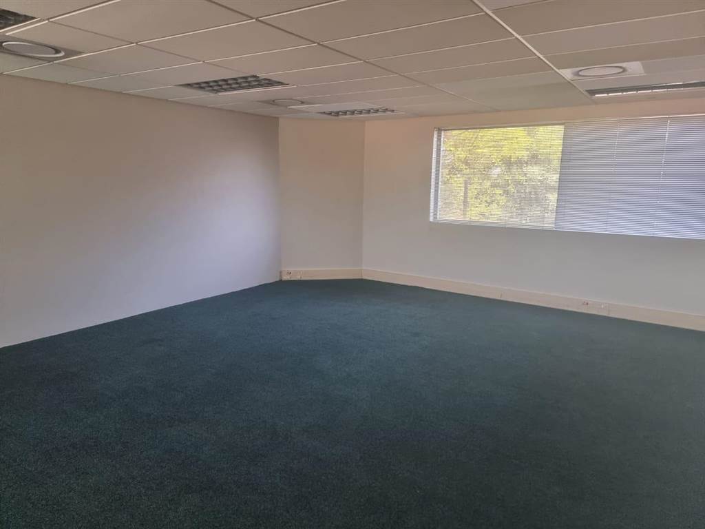 400  m² Commercial space in Northmead photo number 18