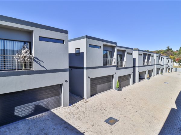 3 Bed Townhouse