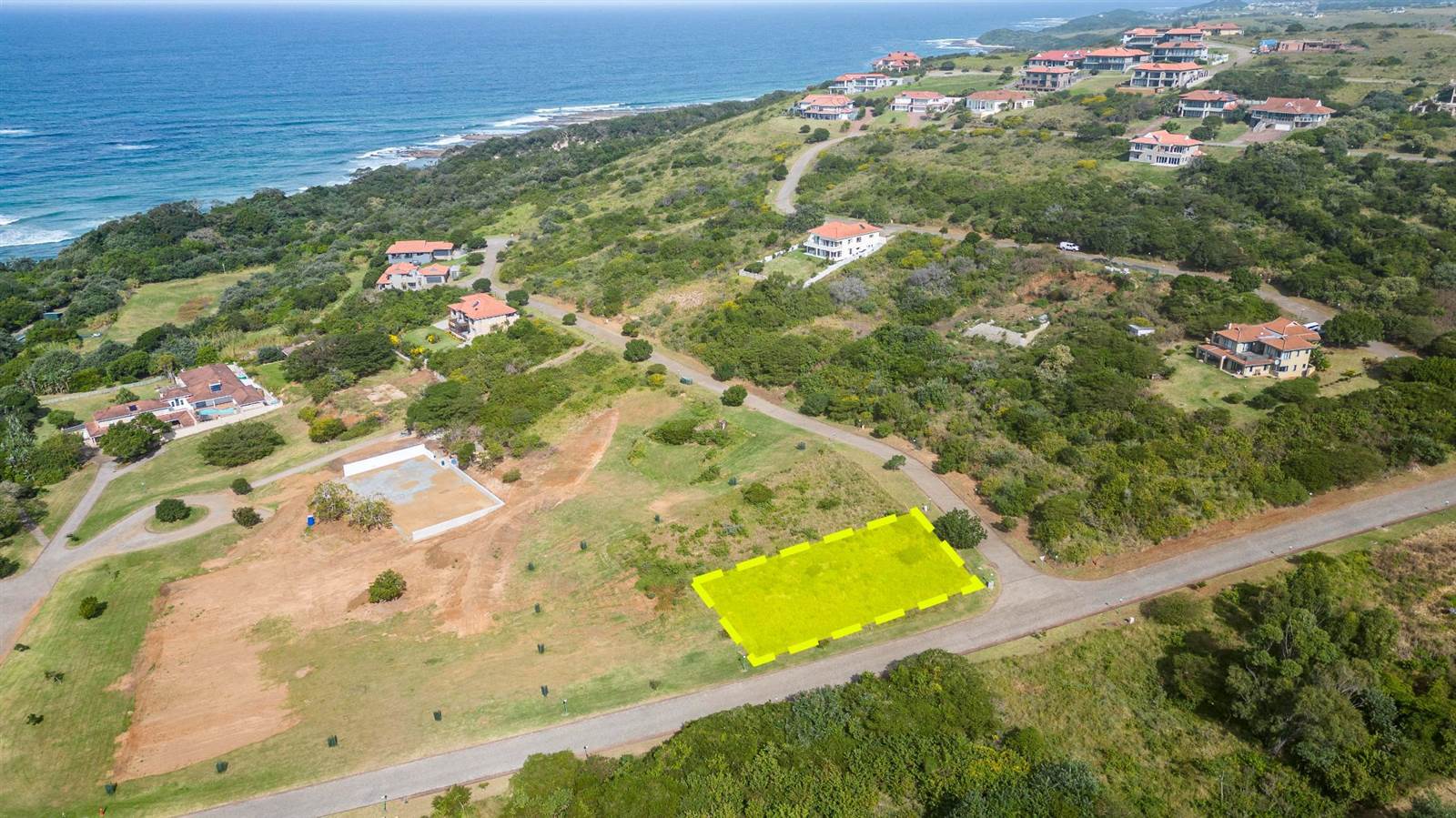 1007 m² Land available in Khamanga Bay photo number 9