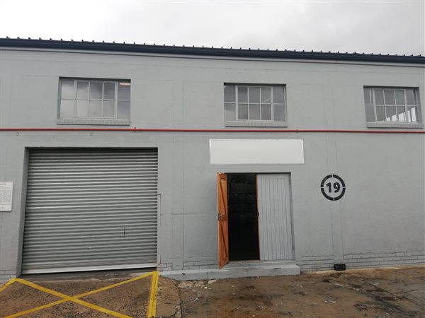 257  m² Industrial space in Maitland