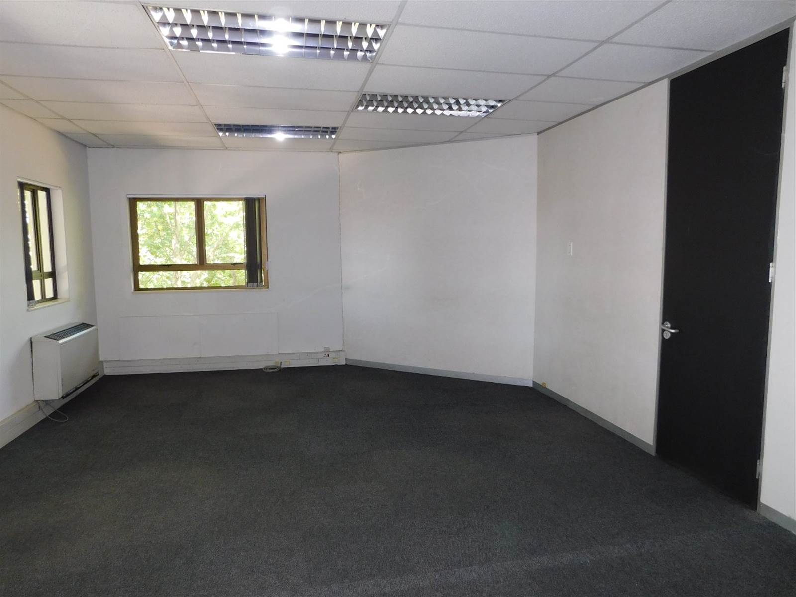640  m² Office Space in Hyde Park photo number 13