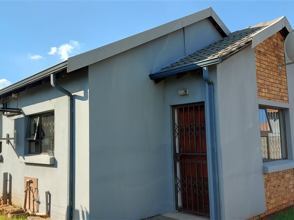 3 Bed House in Crystal Park