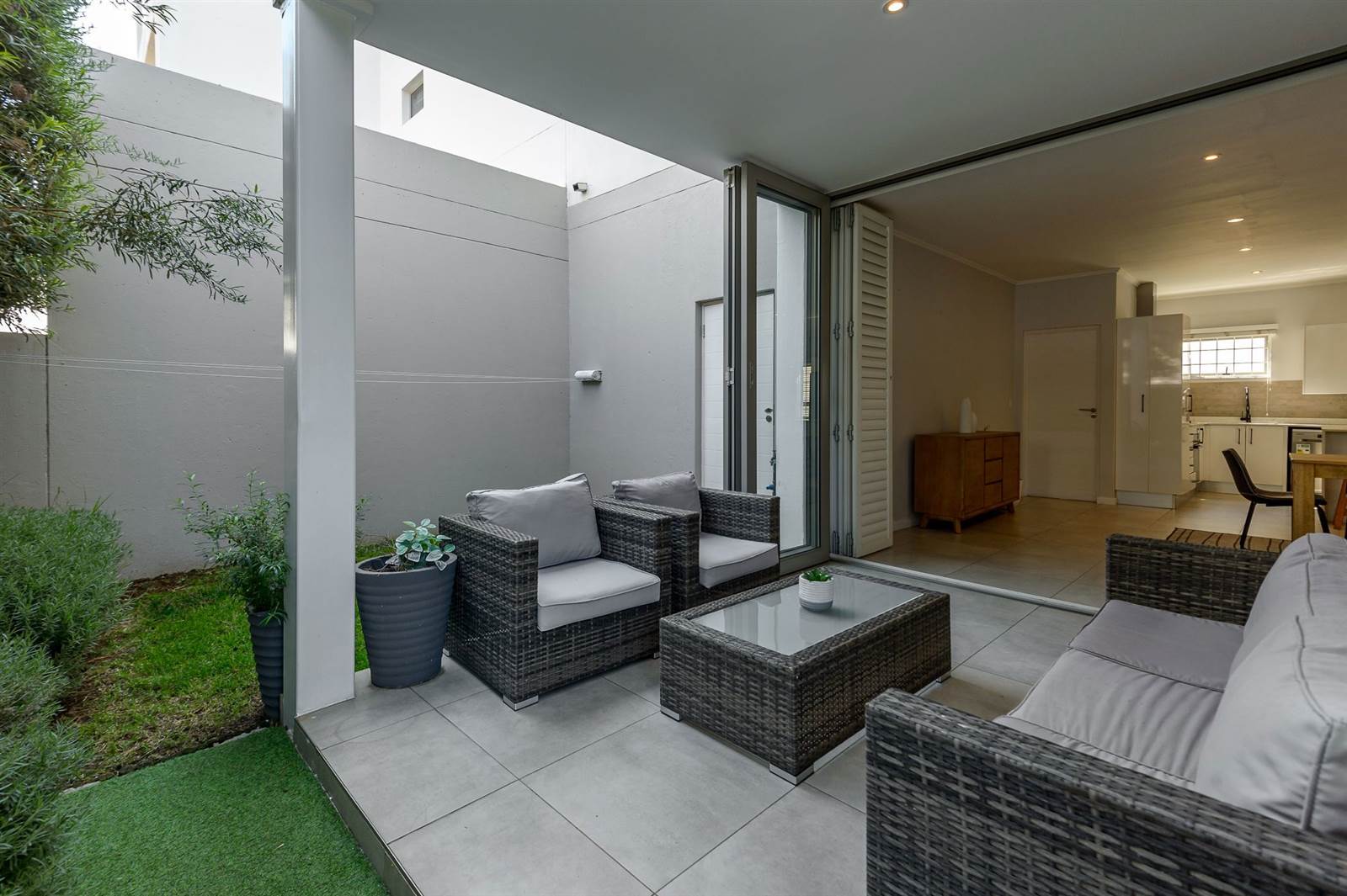 3 Bed Townhouse in Bryanston photo number 14