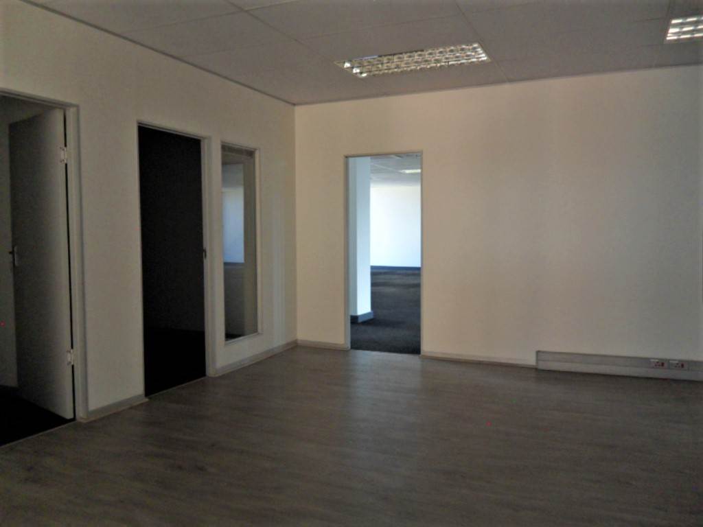 457  m² Commercial space in Paulshof photo number 6