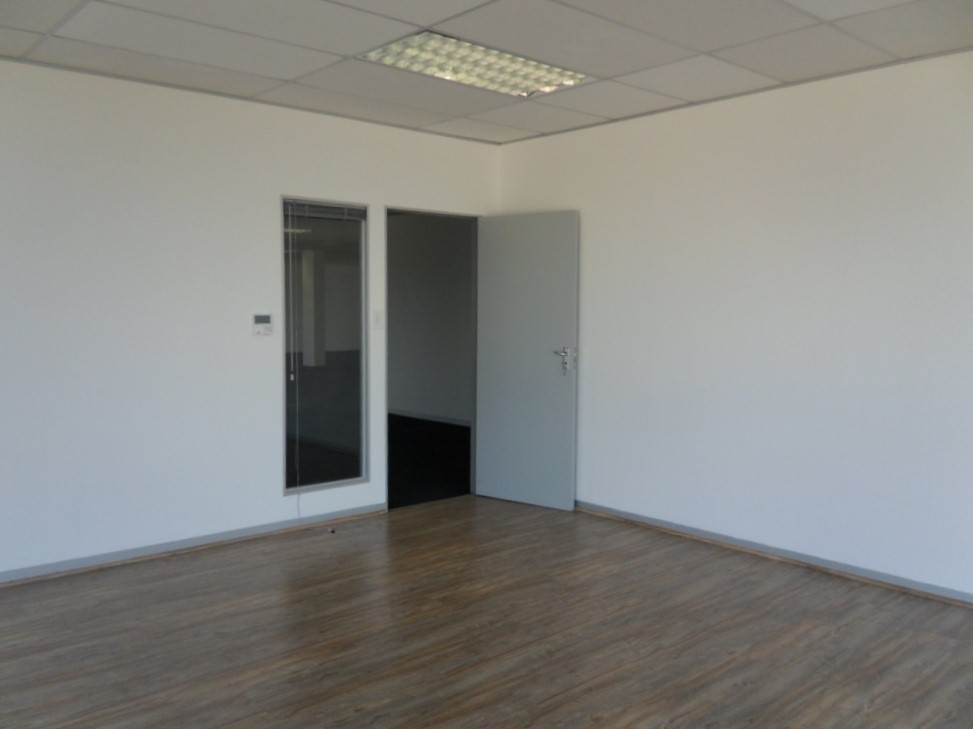 457  m² Commercial space in Paulshof photo number 16