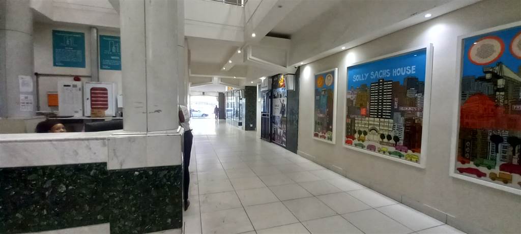 80  m² Retail Space in Marshalltown photo number 9