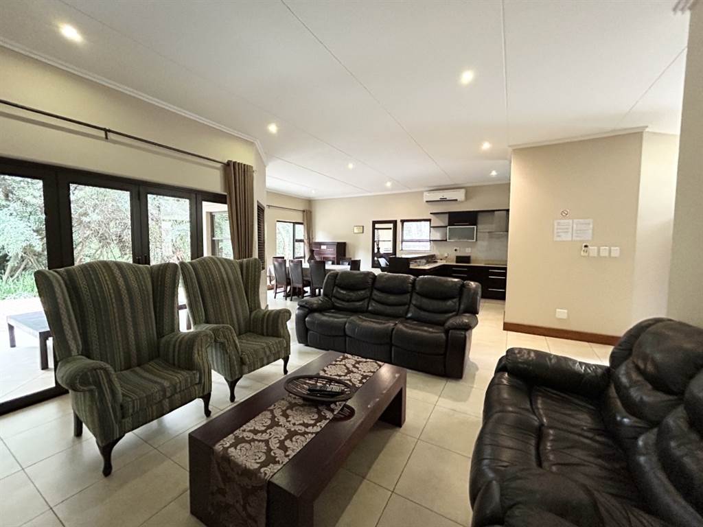 4 Bed Townhouse in Zimbali Estate photo number 5
