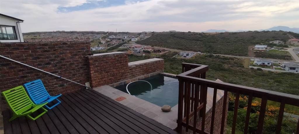 3 Bed House in Hartenbos photo number 12