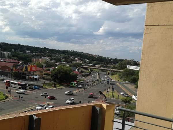 1 Bed Apartment in Auckland Park