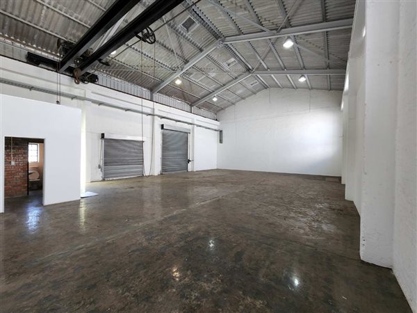 227  m² Industrial space