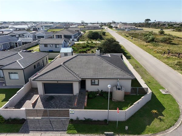 3 Bedroom House 3 Bedroom House