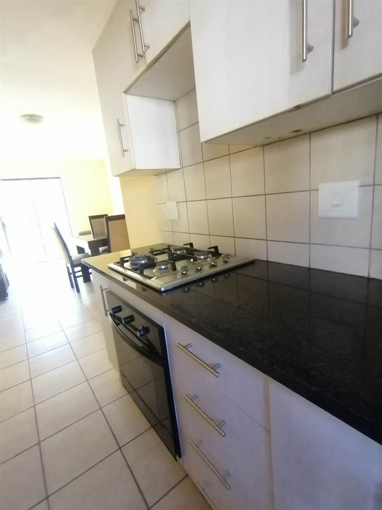 2 Bed Apartment in Noordwyk photo number 4