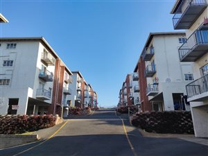 3 Bed Flat in Oaklands