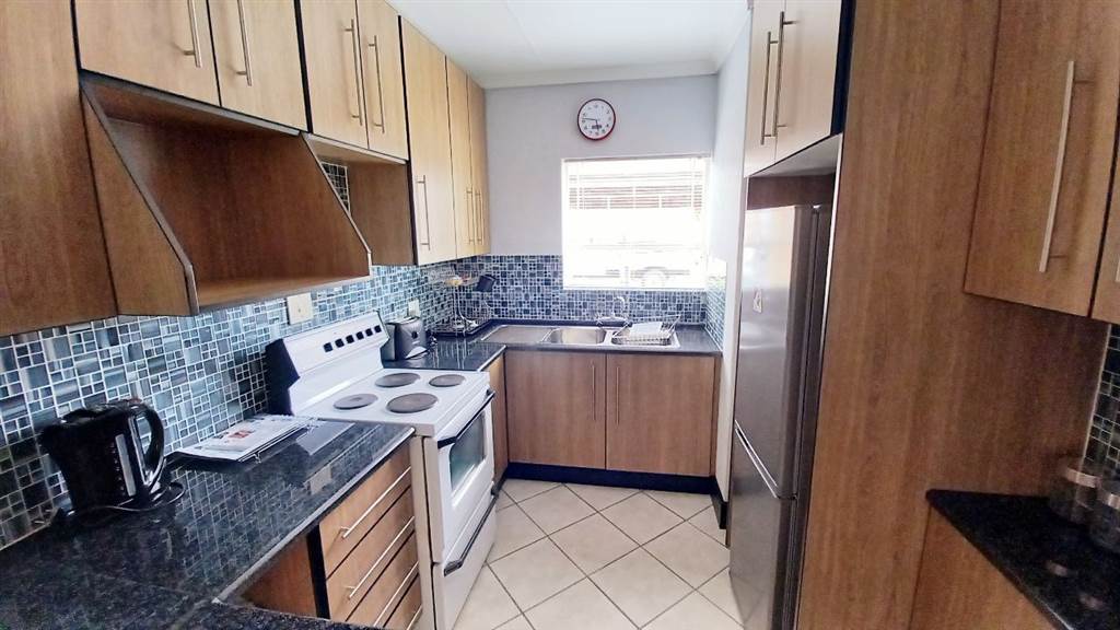 3 Bed House in Vaal Marina photo number 4