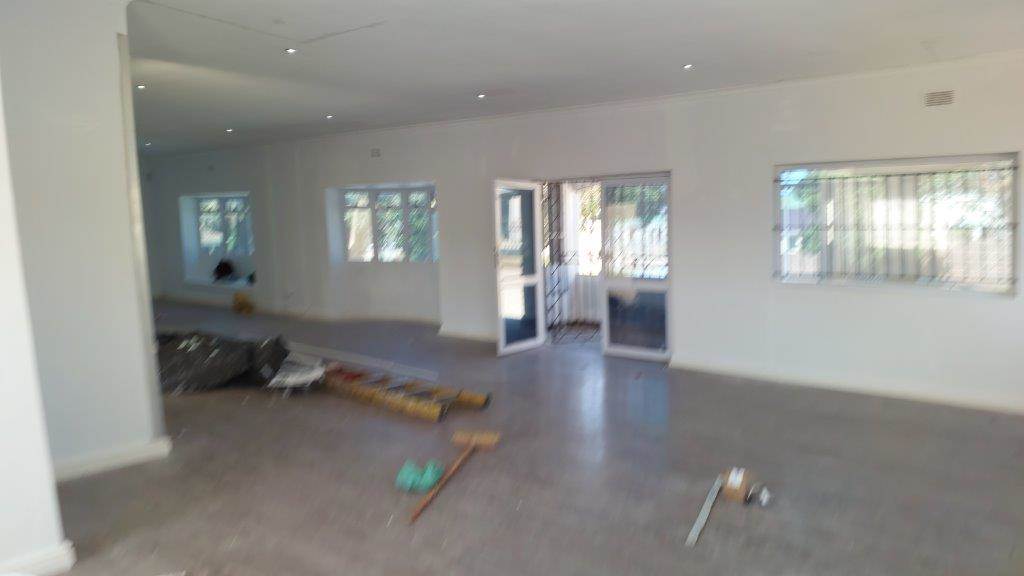 160  m² Office Space in Newton Park photo number 19