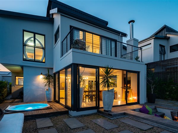 3 Bedroom Duplex 3 Bedroom Duplex
