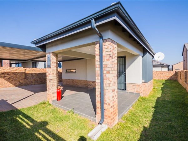 3 Bedroom House 3 Bedroom House