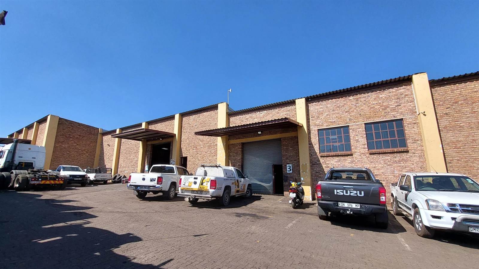 300  m² Industrial space in Middelburg Central photo number 7